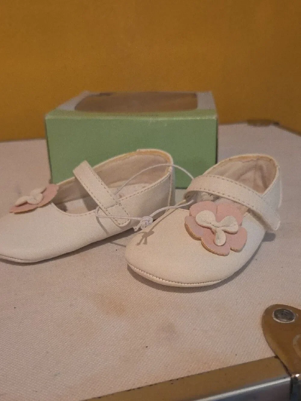 NWT Baby Girls Cream Mary Jane Shoes with Pink Flower Accent